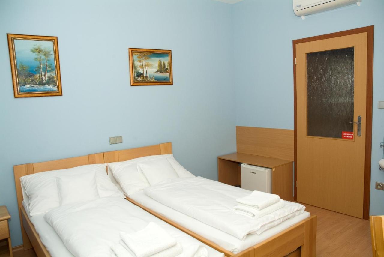 Penzion U Splavu Břeclav Extérieur photo