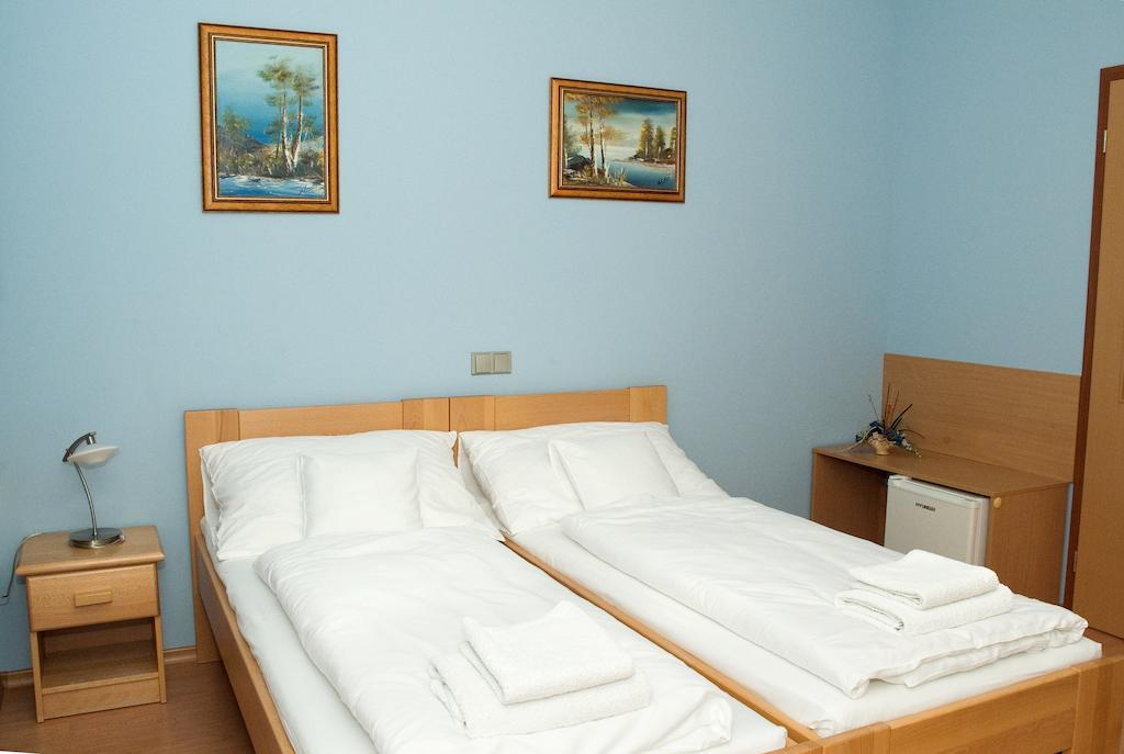 Penzion U Splavu Břeclav Chambre photo