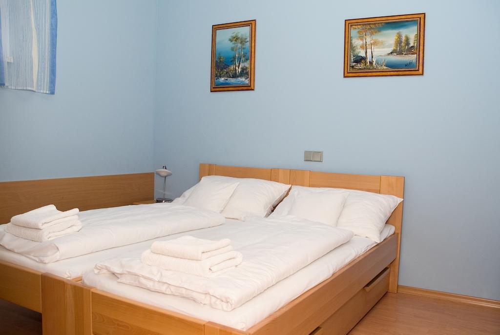 Penzion U Splavu Břeclav Chambre photo