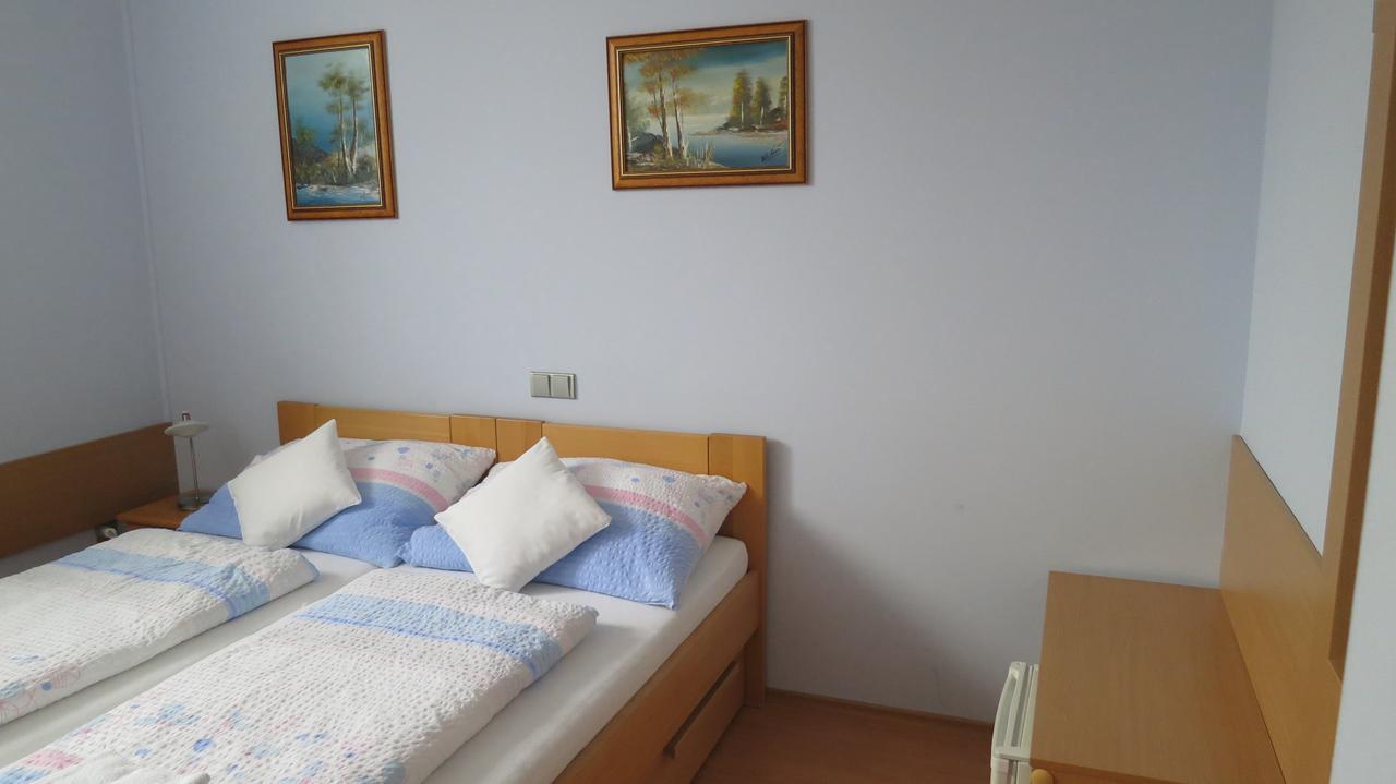 Penzion U Splavu Břeclav Extérieur photo